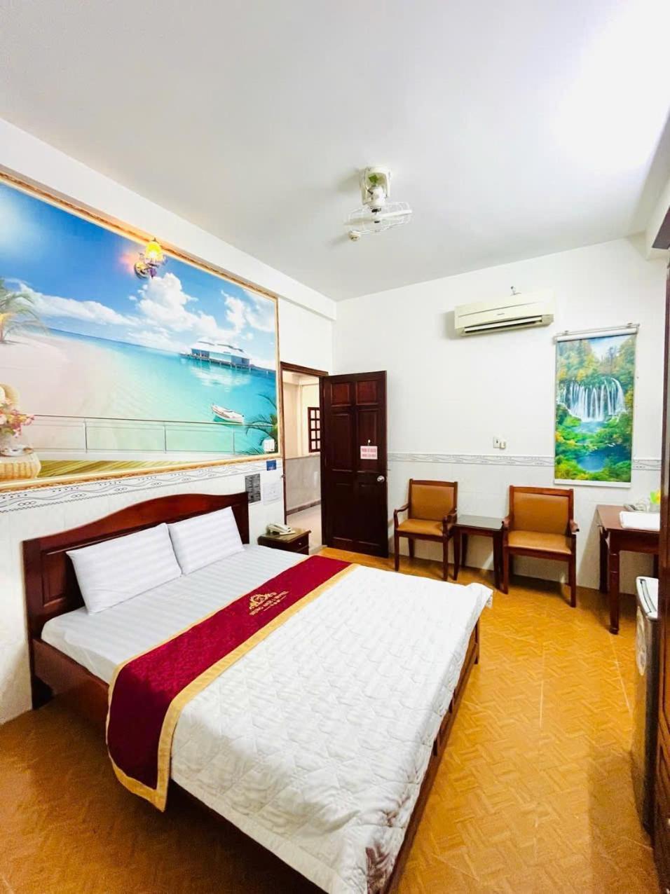 Hung Anh Hotel Thành Pho Ho Chí Minh Esterno foto